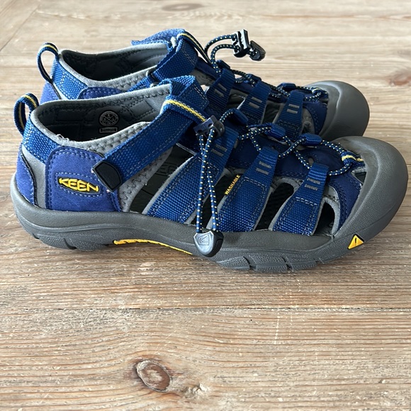 Keen Men’s Water Hiking Water Sandals - Picture 5 of 8